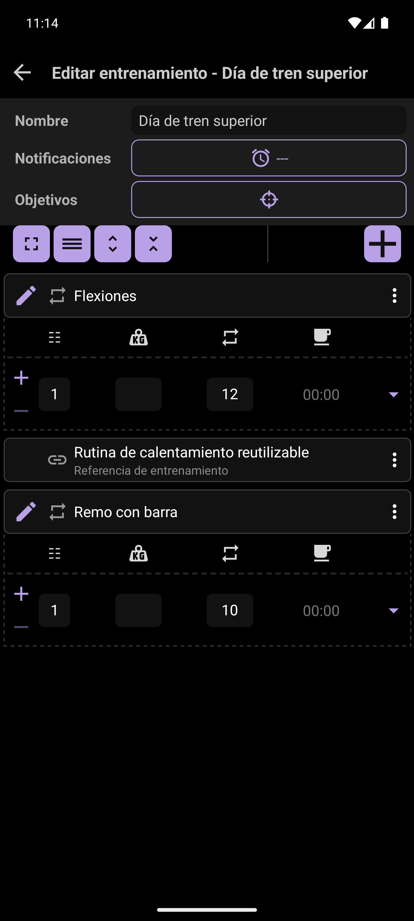 Editor de entrenamientos de CrazyFit mostrando un calentamiento reutilizable referenciado en el día de tren superior